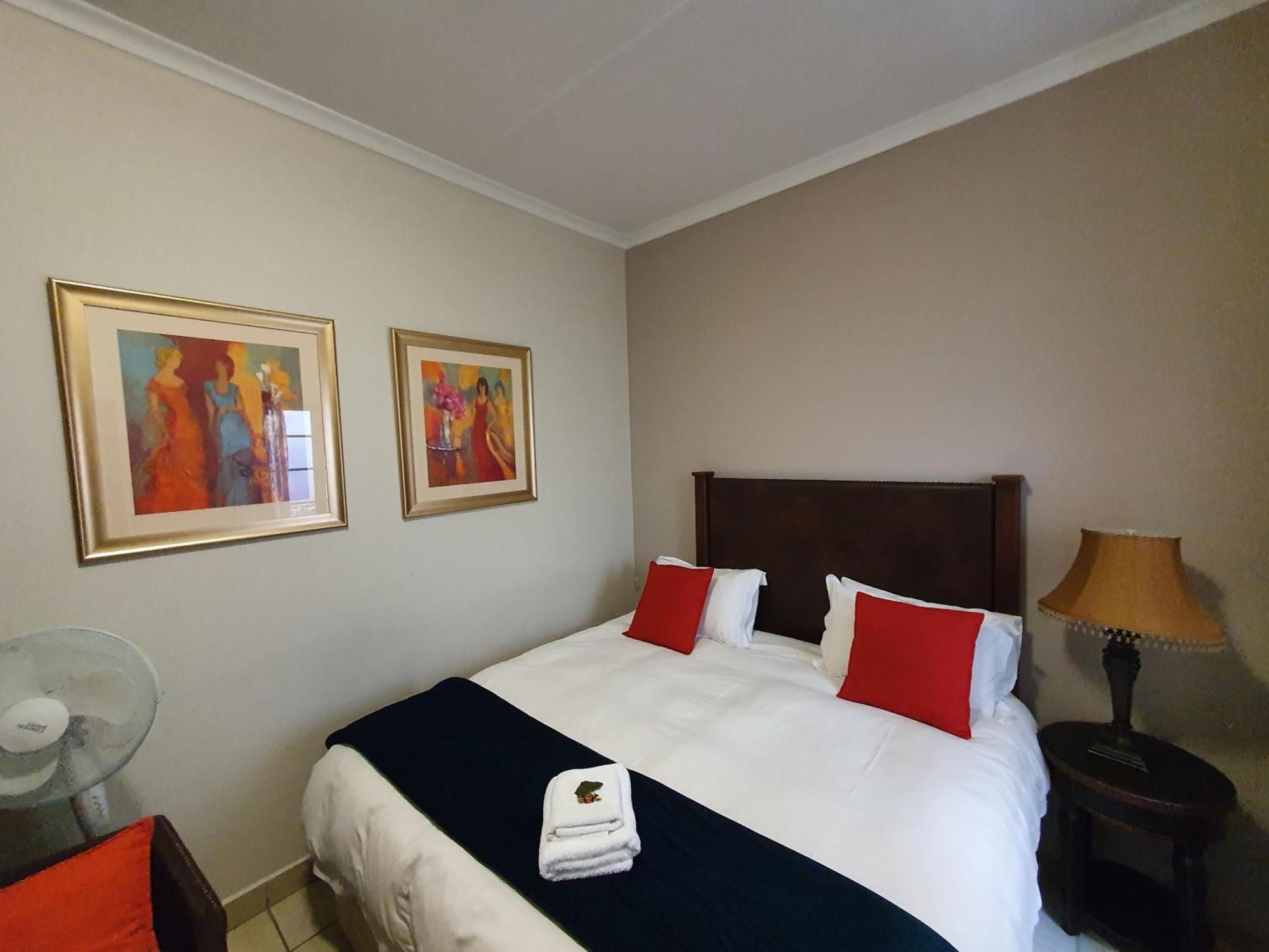 יוהנסבורג 7Th Street Guesthouse מראה חיצוני תמונה