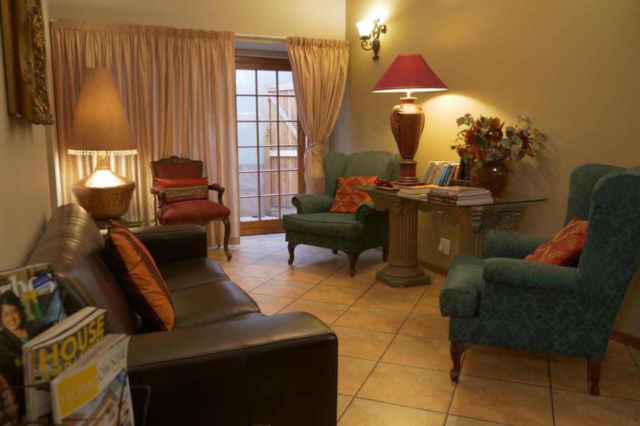 יוהנסבורג 7Th Street Guesthouse מראה חיצוני תמונה