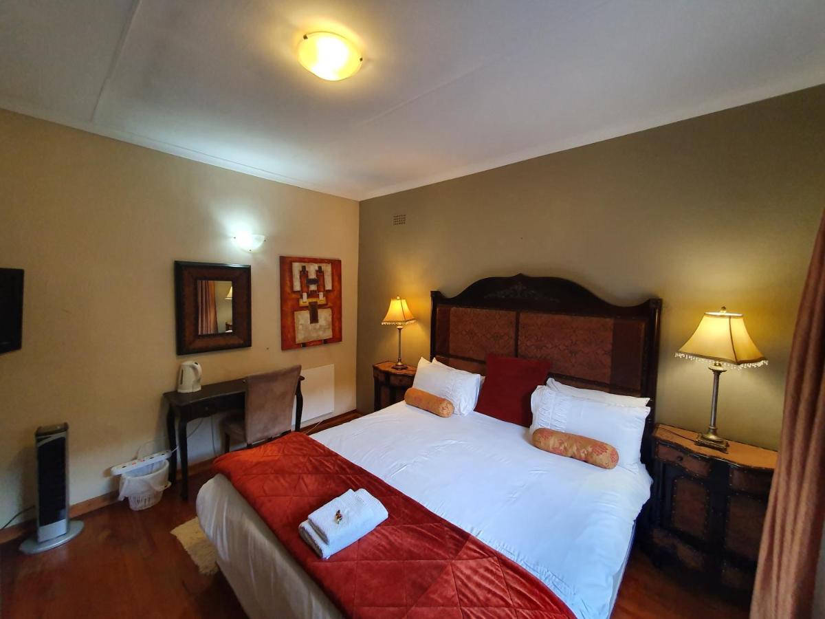 יוהנסבורג 7Th Street Guesthouse מראה חיצוני תמונה